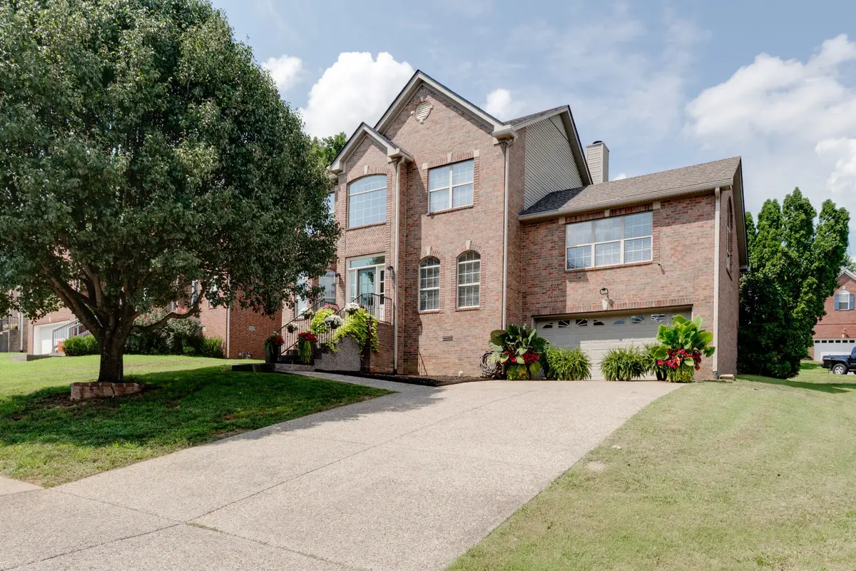 127 Coarsey Blvd, Hendersonville, TN 37075 - #1
