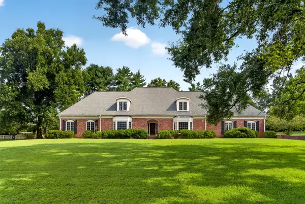 6517 Edinburgh Dr, Nashville, TN 37221