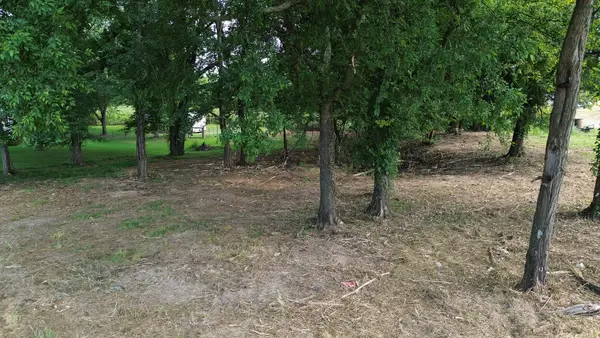 244 Howell Hill Rd, Fayetteville, TN 37334