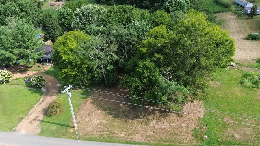 244 Howell Hill Rd, Fayetteville, TN 37334 - #2