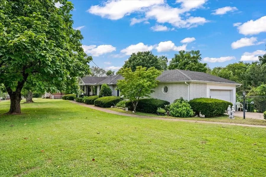 302 Utley Dr, Goodlettsville, TN 37072 - #2