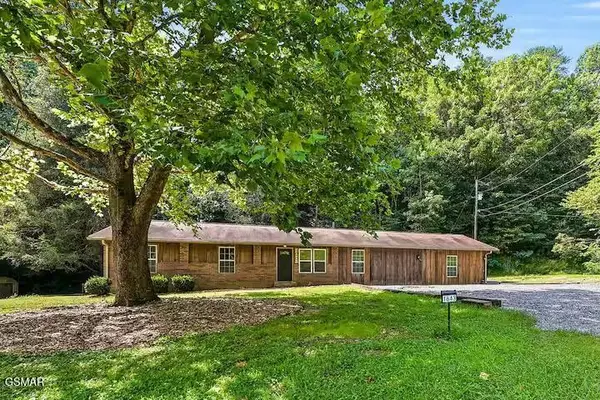 1643 Arron Way, Sevierville, TN 37876