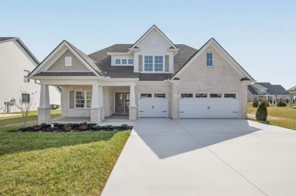 2204 Winterdale Dr, Murfreesboro, TN 37128