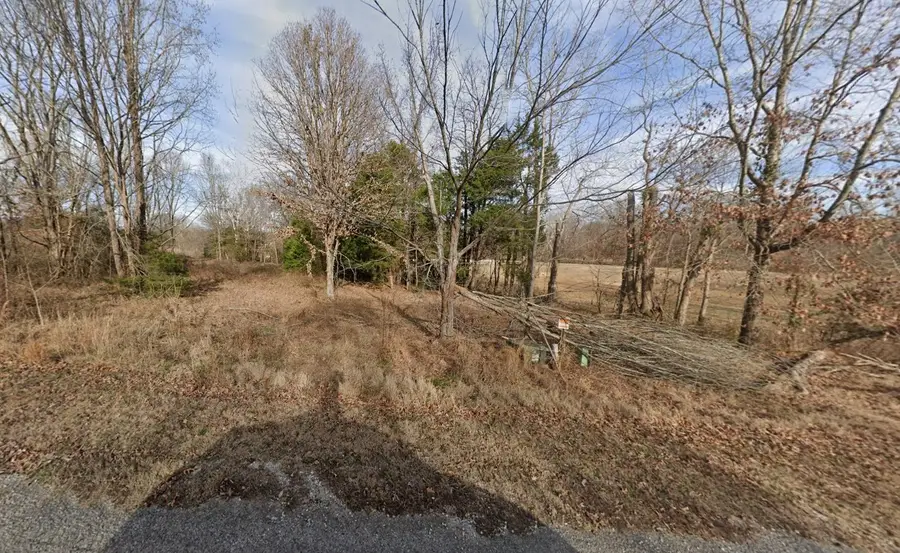 21 Masters Cv, Trenton, TN 38382 - #2