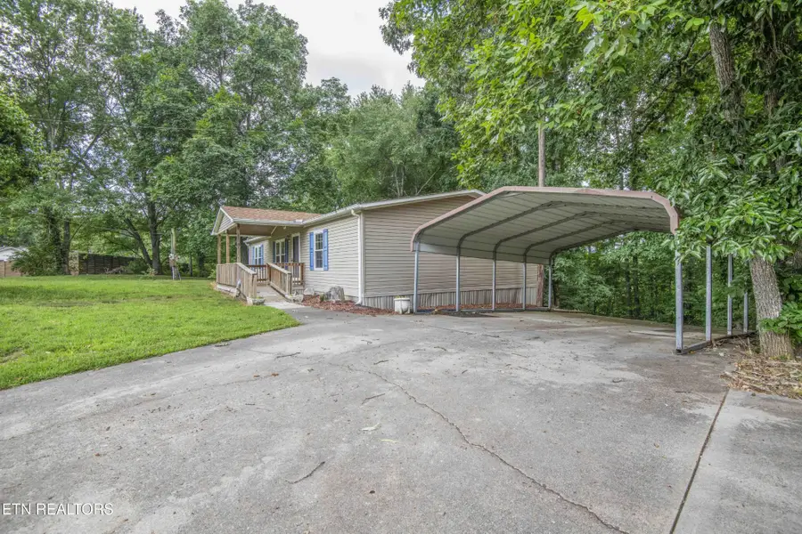 8411 Bowman Hollow Rd, Powell, TN 37849 - #3