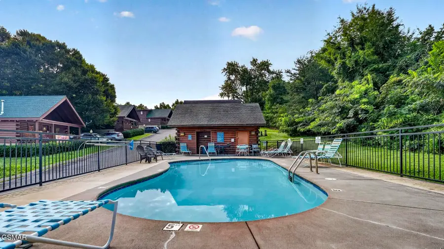 208 Moose Ridge Way, Pigeon Forge, TN 37863 - #2