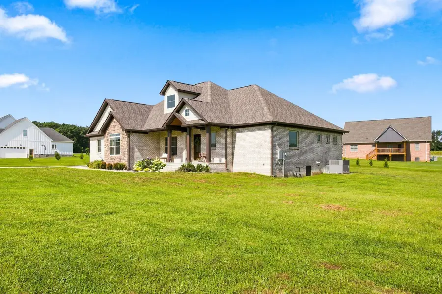 114 Hurst Dr, Leoma, TN 38468 - #3