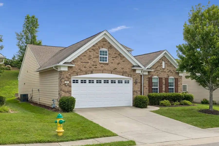 304 Palisade Dr, Mount Juliet, TN 37122 - #2