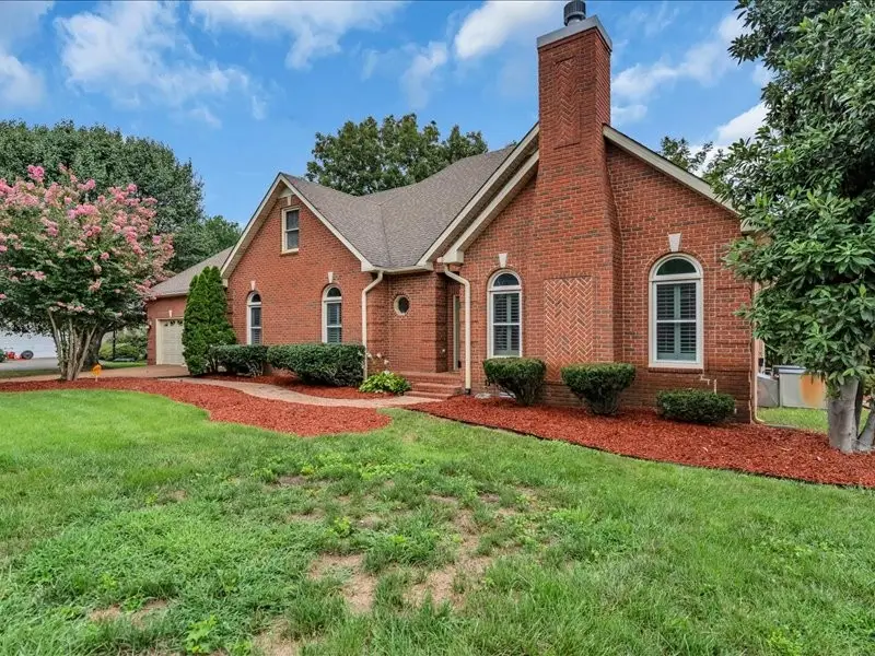 1523 Kensington Dr, Murfreesboro, TN 37130 - #1