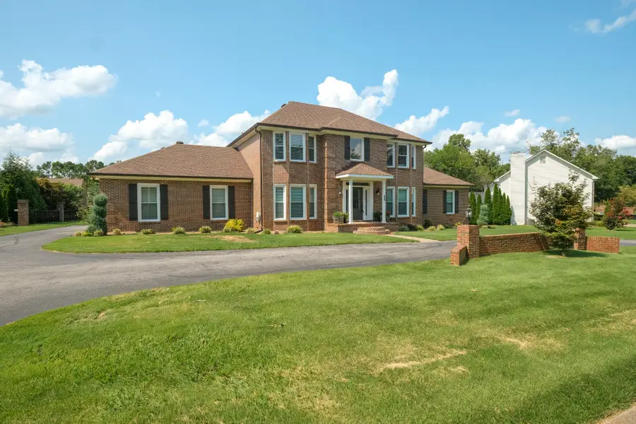 2104 Shannon Dr, Murfreesboro, TN 37129 - #2
