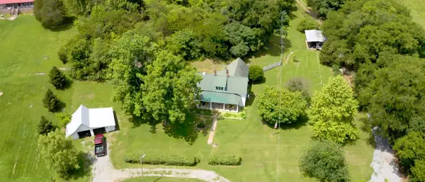 315 Old Lincoln Rd, Fayetteville, TN 37334