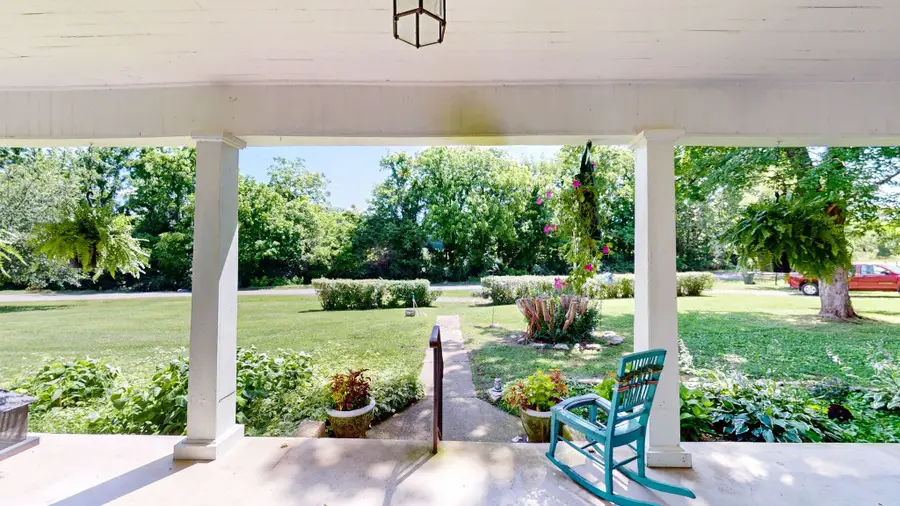 315 Old Lincoln Rd, Fayetteville, TN 37334 - #2