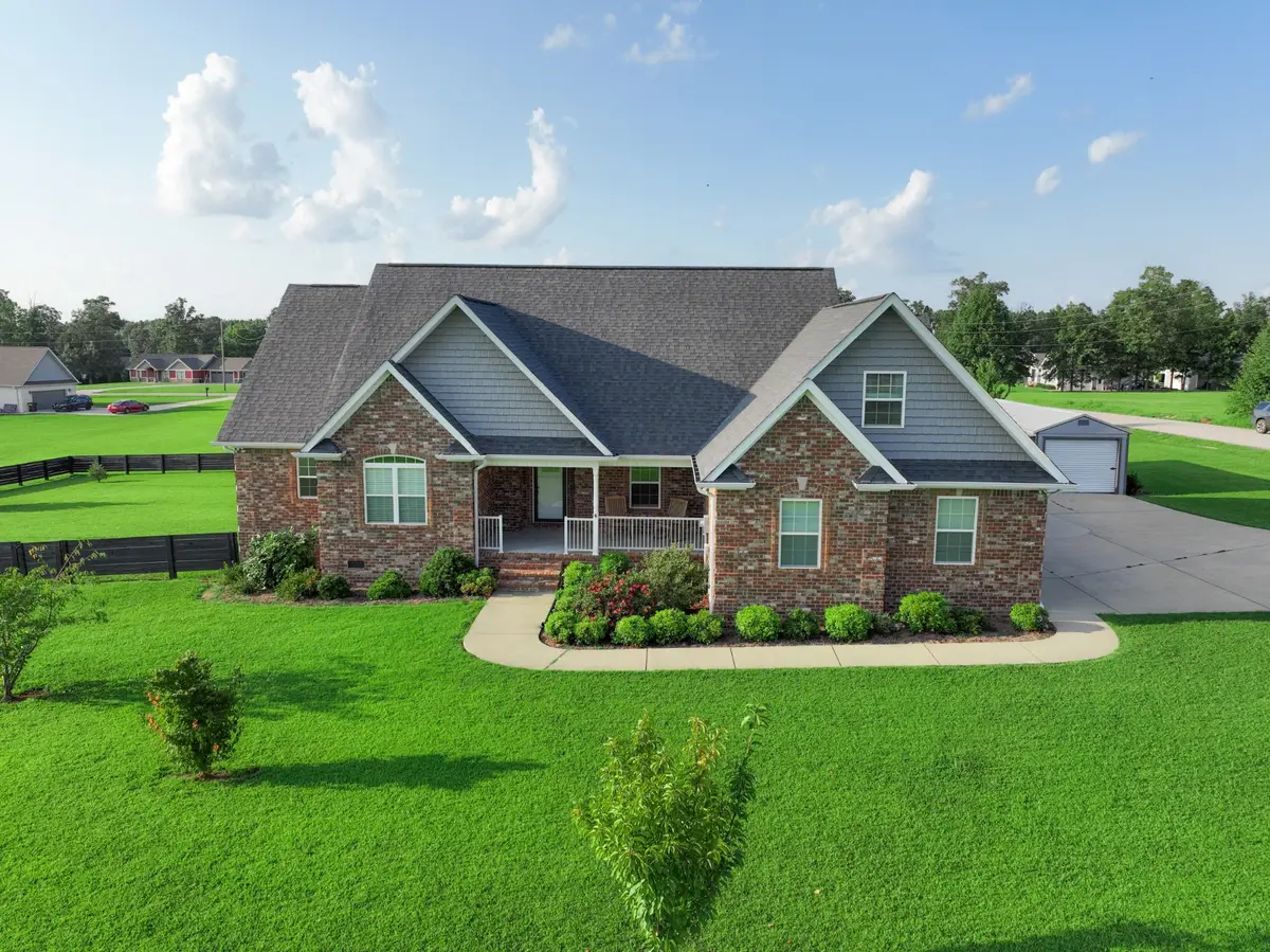 225 Gobbell Ave, Mount Pleasant, TN 38474 - #1