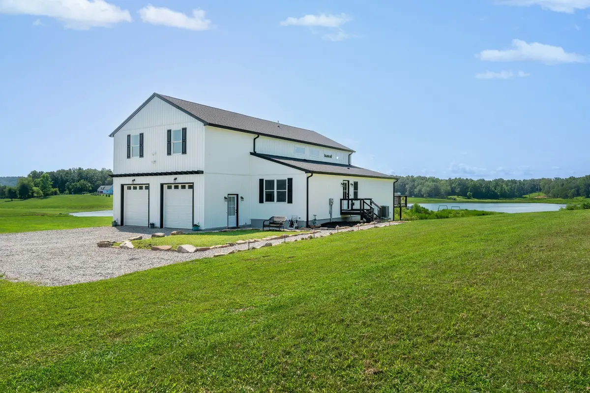 702 Starlight Rd, McMinnville, TN 37110 - #1