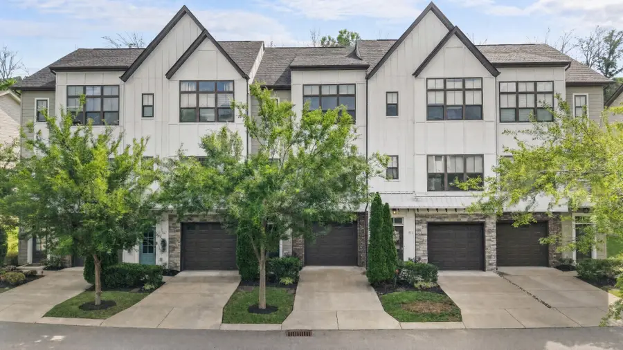 169 Stonecrest Dr, Nashville, TN 37209 - #3