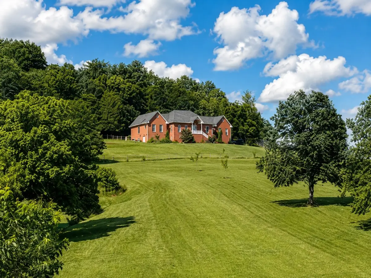 206 Dry Fork Creek Rd, Bethpage, TN 37022 - #1