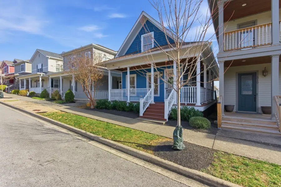 315 Augusta Ave, Pleasant View, TN 37146 - #3
