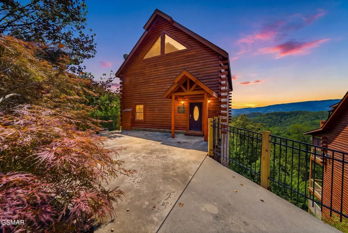 914 Black Bear Cub Way, Sevierville, TN 37862 - #1