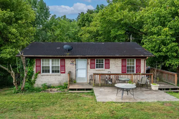 150 Christie Cir, Red Boiling Springs, TN 37150