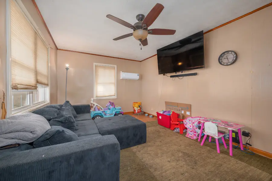 150 Christie Cir, Red Boiling Springs, TN 37150 - #2
