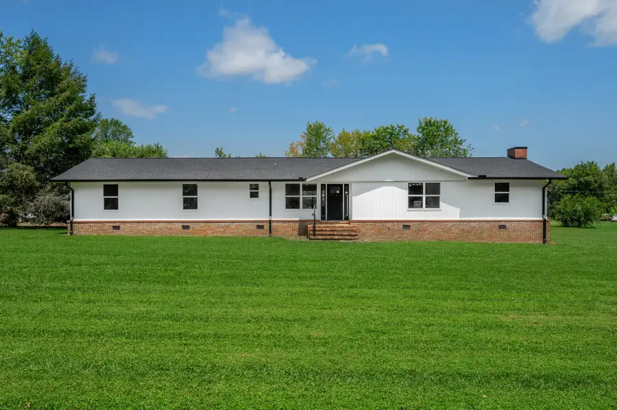 1270 Gnat Hill Rd, Manchester, TN 37355 - #3
