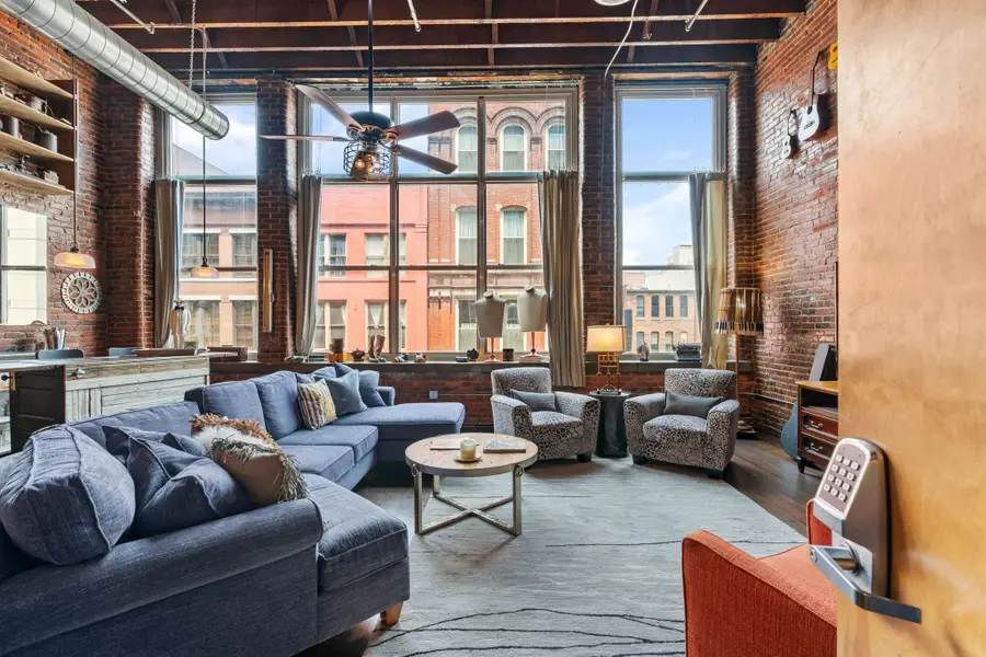 207 3rd Ave N #301, Nashville, TN 37201 - #2