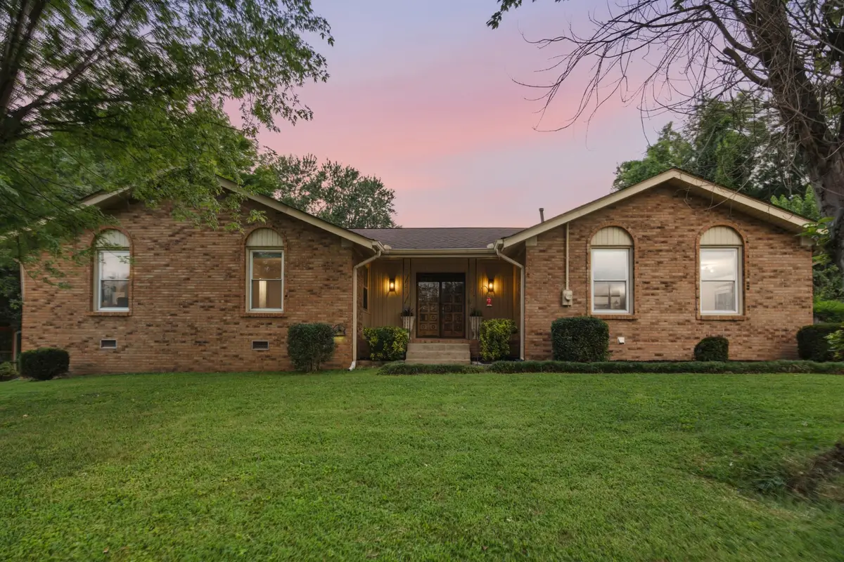4783 Trenton Dr, Hermitage, TN 37076 - #1
