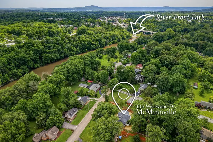 303 Westwood Dr, McMinnville, TN 37110 - #2