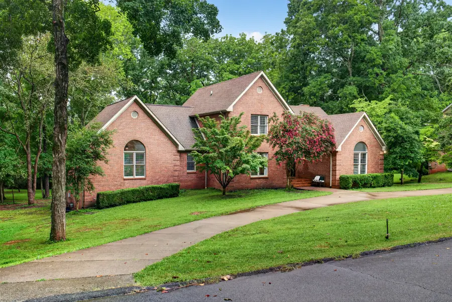 1604 Deerfield Dr, Clarksville, TN 37043 - #3