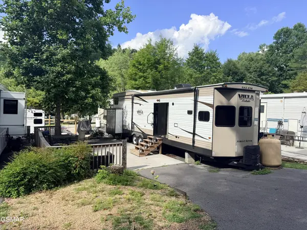 4229 E Parkway #98, Gatlinburg, TN 37738