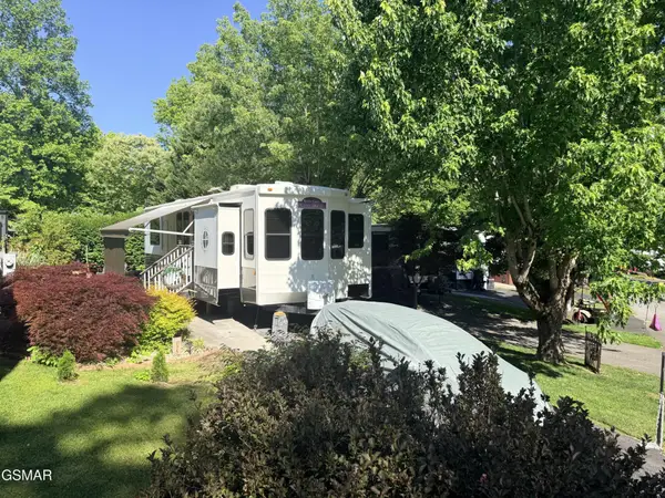 4229 E Parkway #153, Gatlinburg, TN 37738