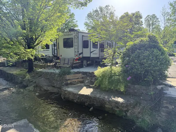 4229 E Parkway #166, Gatlinburg, TN 37738