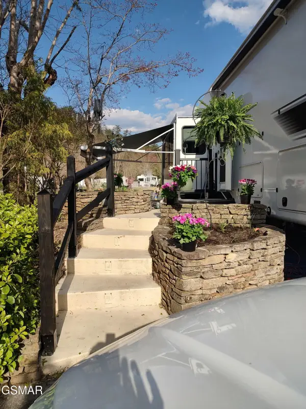 4229 E Parkway #376, Gatlinburg, TN 37738