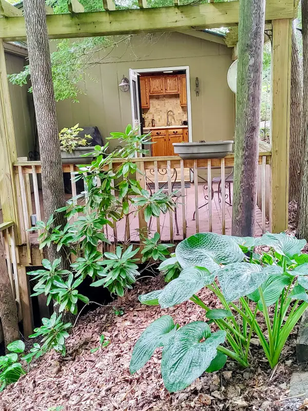 2841 River Rd, Tellico Plains, TN 37385