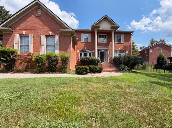102 Shorecrest Cir, Hendersonville, TN 37075