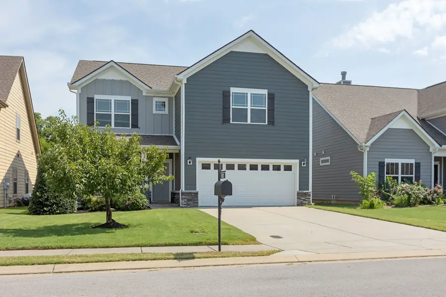5923 Enclave Dr, Murfreesboro, TN 37128 - #2