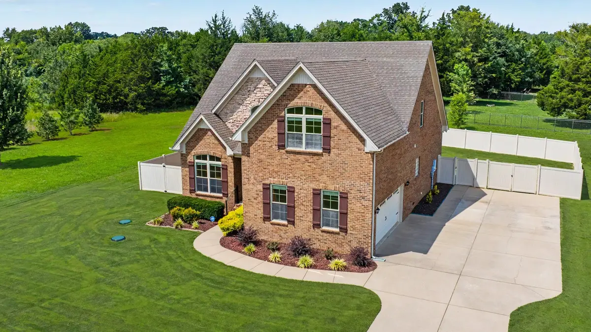 107 Waldron View Dr, Murfreesboro, TN 37130 - #1
