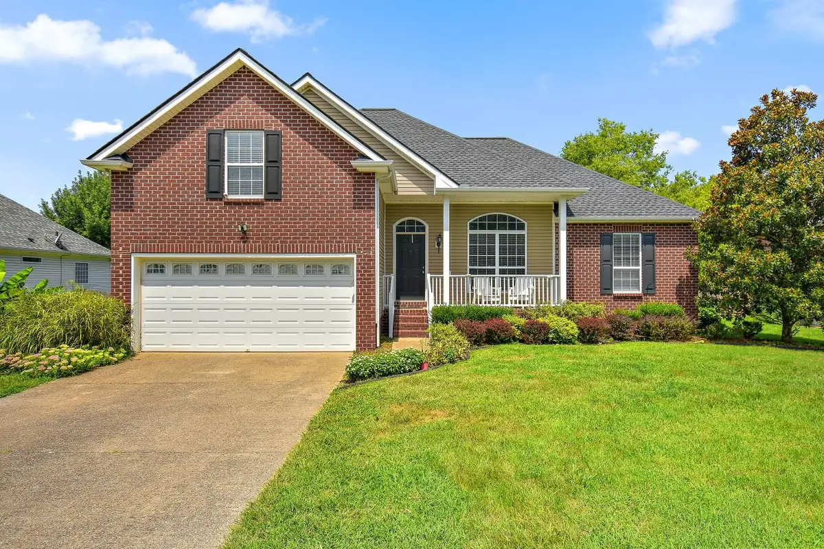 346 Remington Ave, Gallatin, TN 37066 - #1