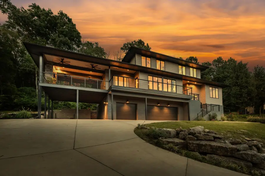 6045 Woodland Hills Dr, Nashville, TN 37211 - #2