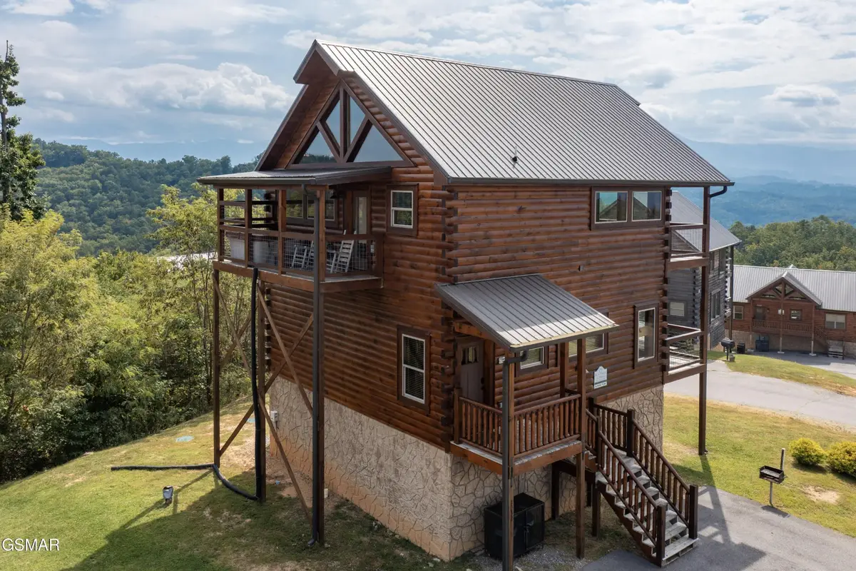 2032 Starr Crest Drive Drive, Sevierville, TN 37876 - #1