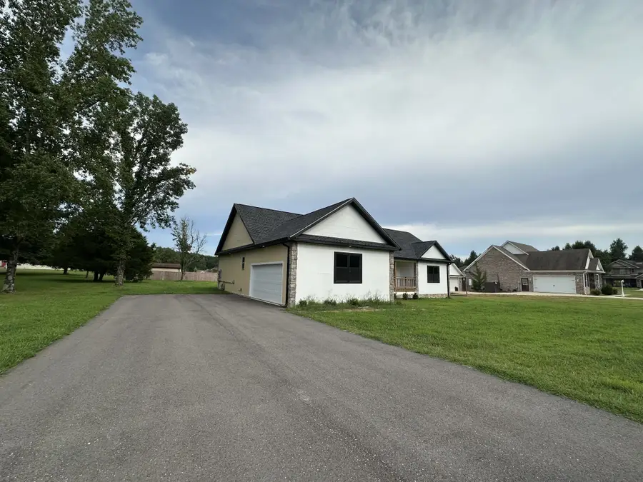 50 Sonoma Dr, Fayetteville, TN 37334 - #3