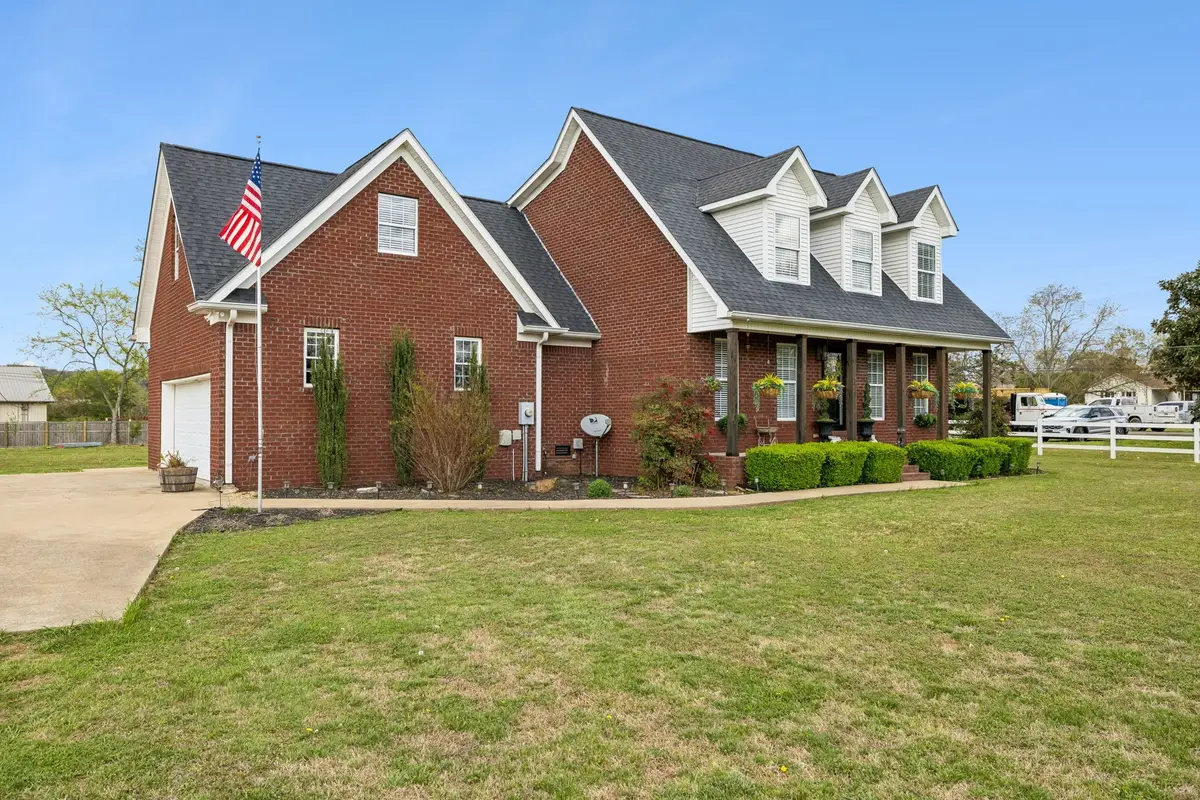 6012 Worthington Rd, Columbia, TN 38401 - #1
