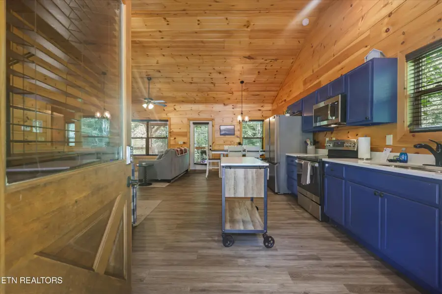 1613 Bluff Ridge Rd, Sevierville, TN 37876 - #2
