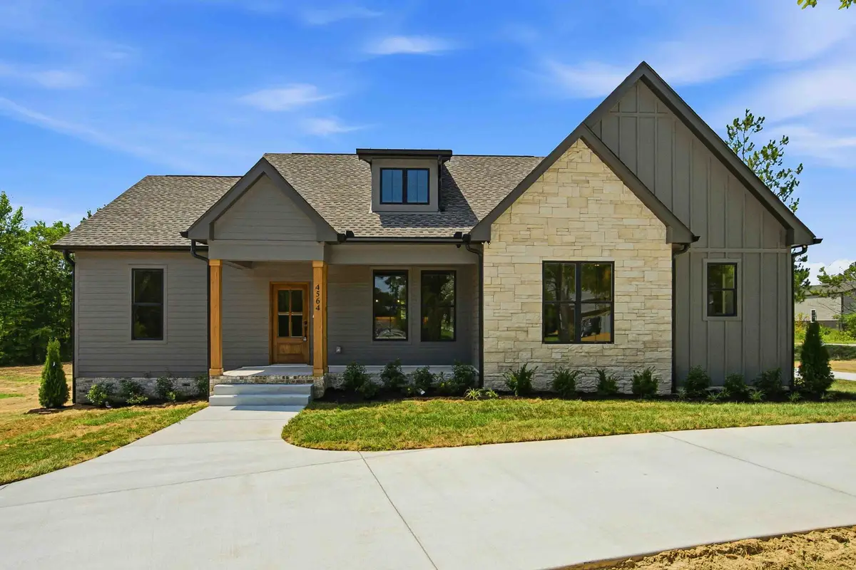 4564 Washington Rd, Greenbrier, TN 37073 - #1