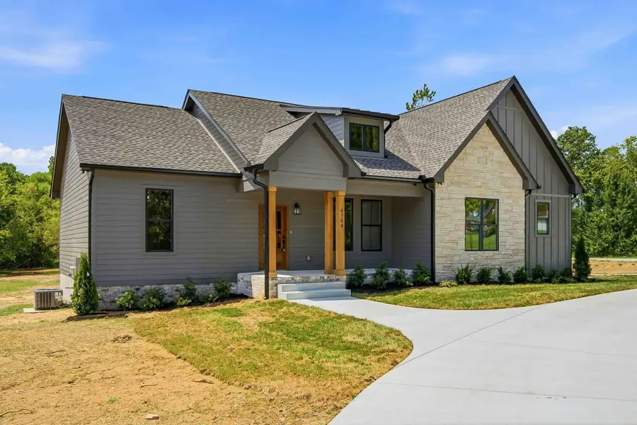 4564 Washington Rd, Greenbrier, TN 37073 - #2