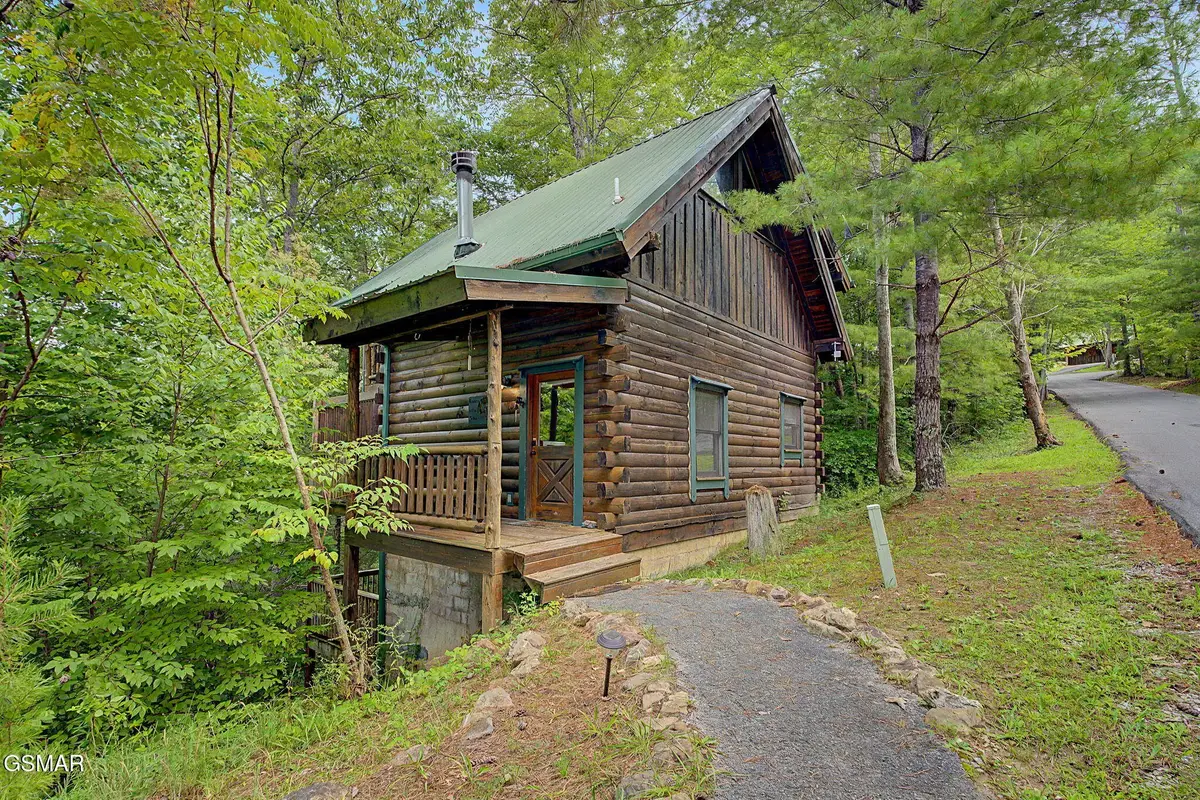 3039 Brothers Way, Sevierville, TN 37862 - #1