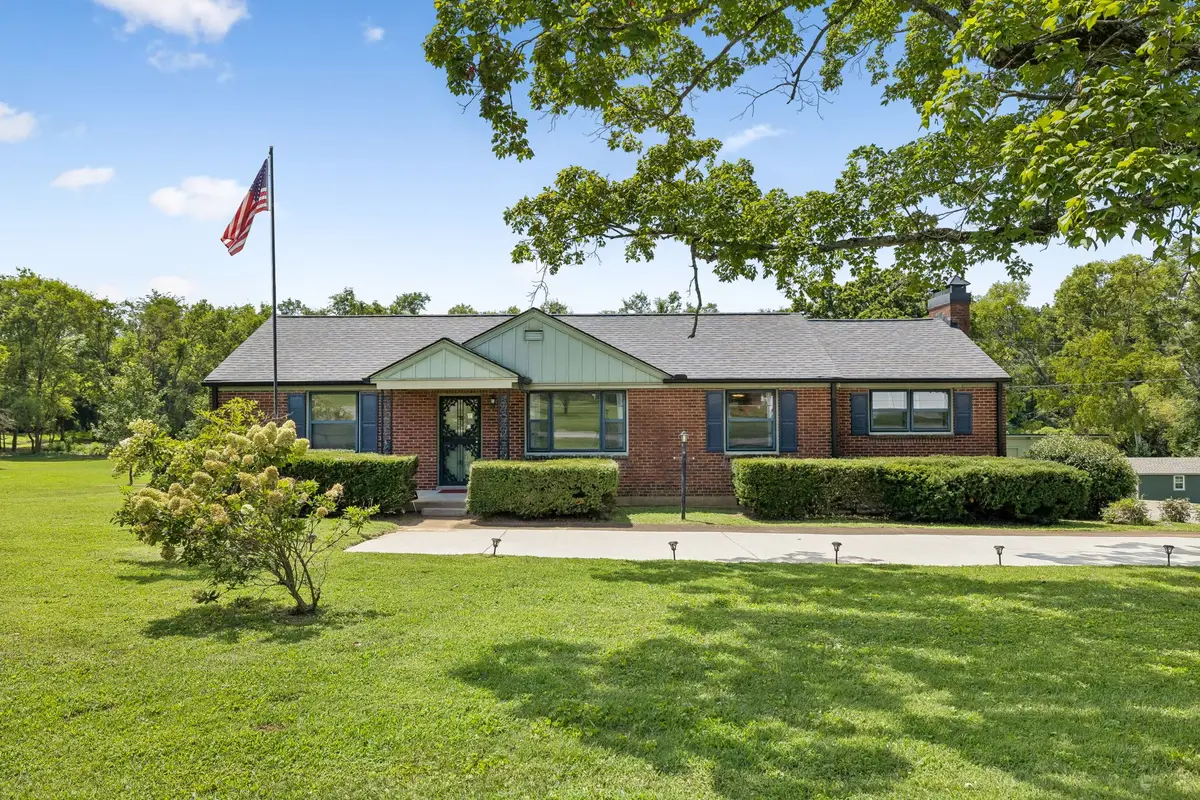 2707 Lincoya Dr, Nashville, TN 37214 - #1