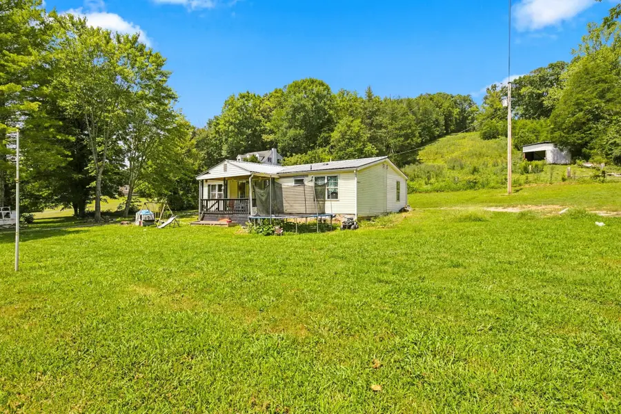 673 Cookeville Hwy, Elmwood, TN 38560 - #3