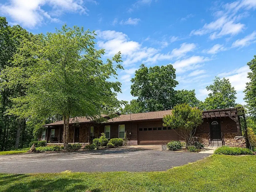 120 Smith Rd, Paris, TN 38242 - #1
