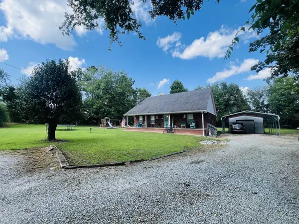 690 Monument Rd, Summertown, TN 38483